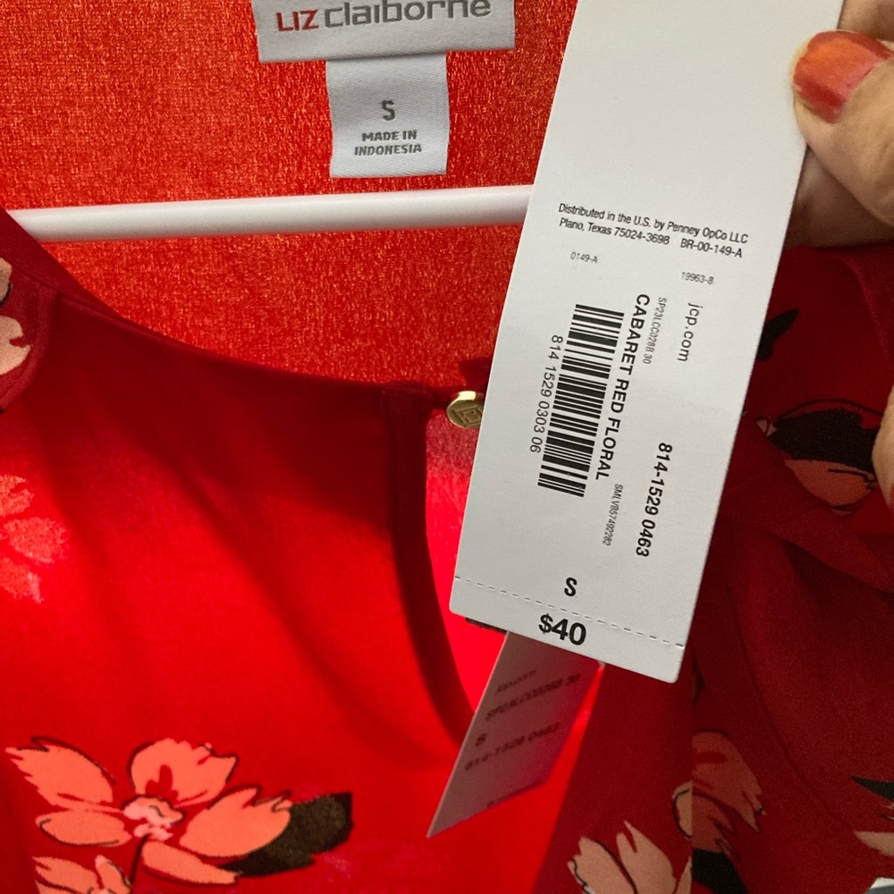 Liz Claiborne Red and Black Floral Blouse - Picture 5 of 8